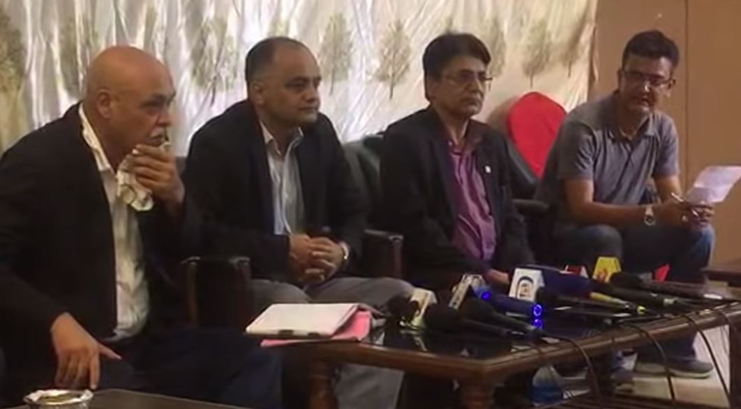 आखिर चितवनमा के भयो त्यस्तो ? रवि लामिछानेका वकिलले गरे आकस्मिक पत्रकार सम्मेलन (भिडियोसहित)