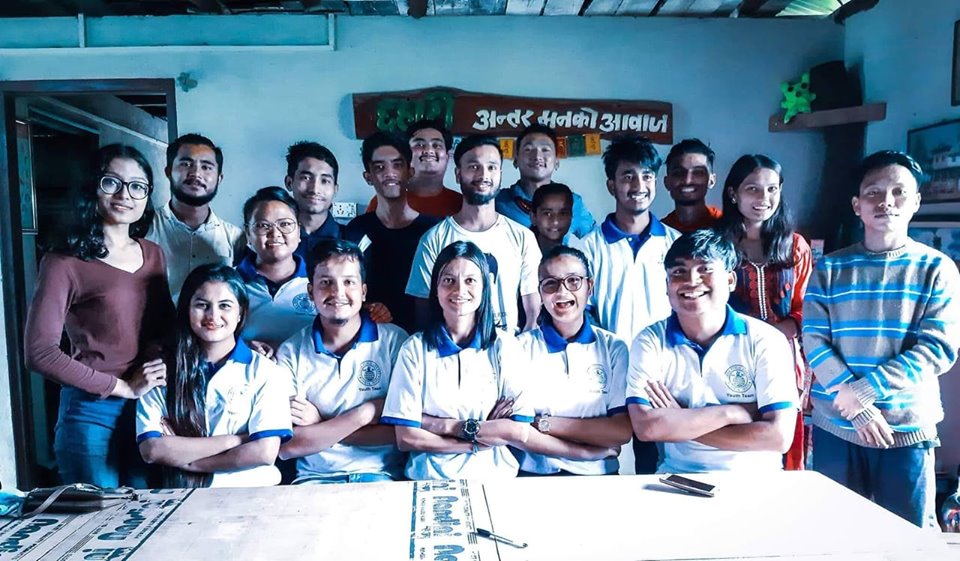 दमक पब्लिक लाइब्रेरी युथ टिमको कम्युनिटी आउटरिच कार्यक्रमको पहिलो च्याप्टर सिकिया लाइब्रेरीमा