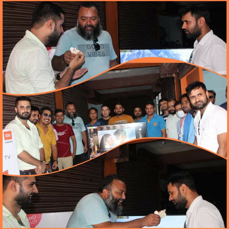एमआई मोवायलको सफलतापछि ग्लोबल टेक्नोलोजी साओमीको स्मार्ट टेलिभिजनको दमकमा पनि विक्री शुरु
