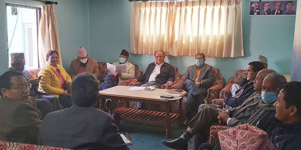 पेरिसडाँडामा माओवादी केन्द्रको स्थायी कमिटी बैठक बस्दै