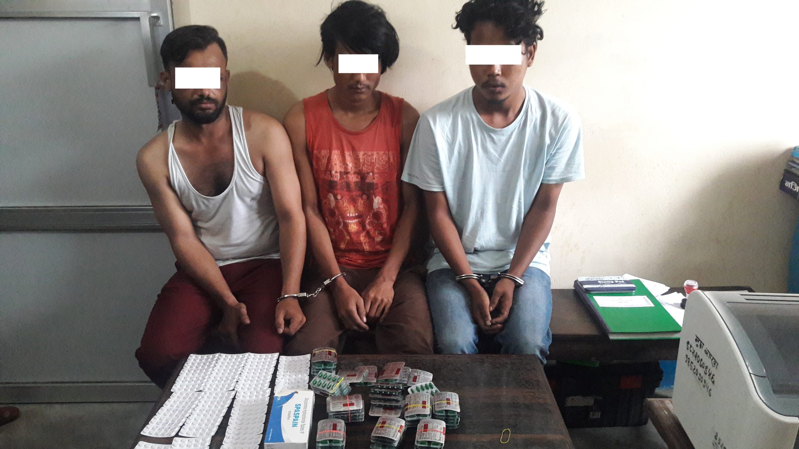 प्रतिबन्धित औषधी सहित ६ जना पक्राउ