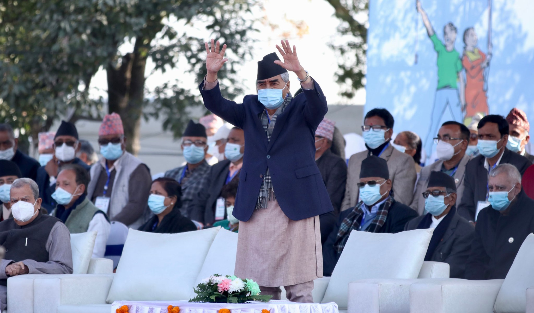 देउवा नबोल्दै अतिथिहरू मञ्चबाट बाहिरिए