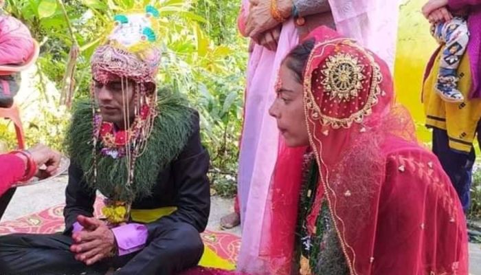 ऋण लिएर धुमधामका साथ बिहे गरेको बेहुली पहीलो रात बिताउन नपाउँदै फरार, बेहुला तनावमा