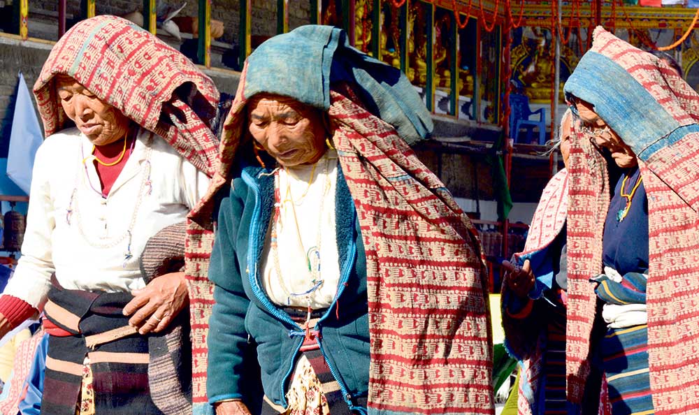 पाठेघरको उपचार होइन, सौता पाउँछन् जुम्ली महिला