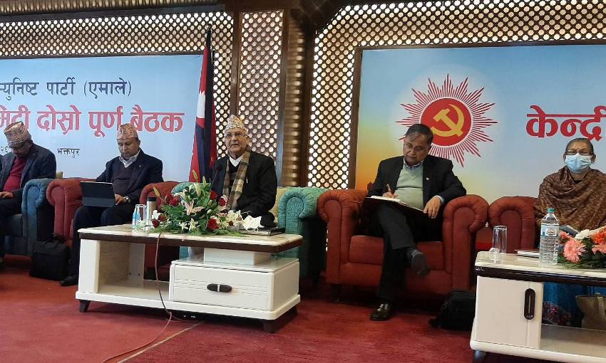 एमालेले सातै प्रदेशमा अध्यक्ष र इन्चार्ज ताेक्याे